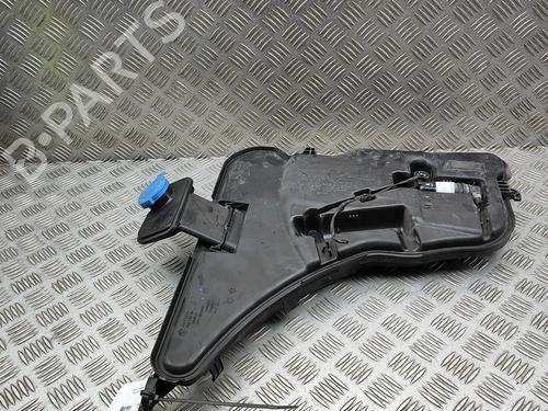 Used Windscreen washer tank Windscreen washer tank 37698619 37698619