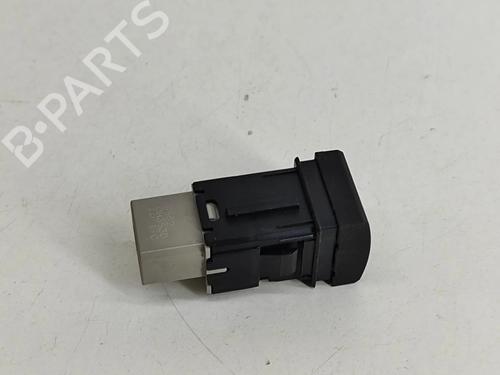 Switch TOYOTA COROLLA Estate (_E21_) 1.8 Hybrid (ZWE211) | BP28550054I30 - Image 4