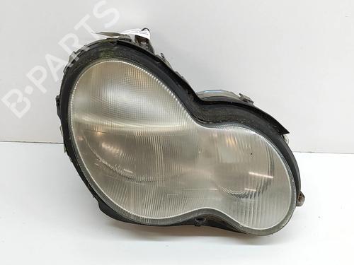 Used Right headlight Right headlight MERCEDES-BENZ C-CLASS T-Model (S203) C 200 CDI (203.204) (116 hp) 24142647 24142647