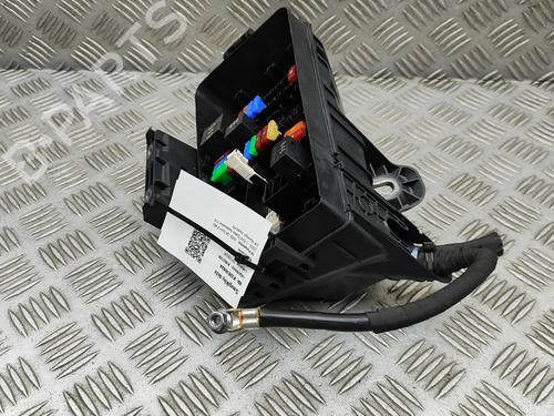 fuse-box-audi-q4-e-tron-suv-f4b-2020-29637647 main image