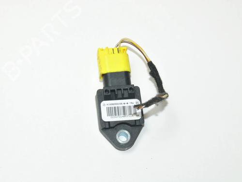 Used Electronic sensor MERCEDES-BENZ A-CLASS (W169) A 150 (169.031, 169.331) (95 hp) 9867310