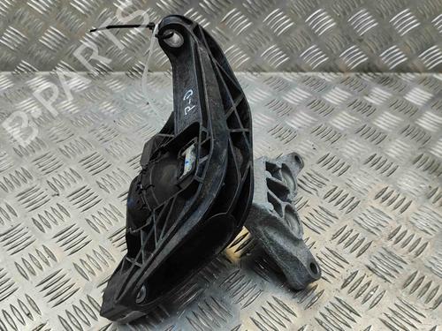 Used Engine mount OPEL ASTRA L (OV5) 1.2 (FPHNSL, FPHNSR) (131 hp) 29486204