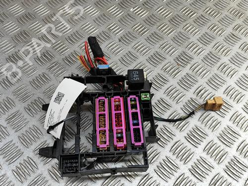 Sikringsdåse AUDI Q7 (4MB, 4MG, 4MQ) 3.0 TDI quattro (272 hp) 28437078