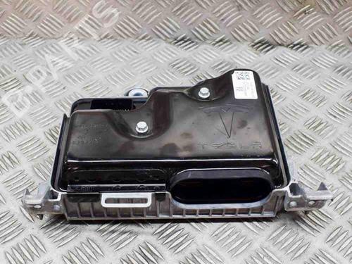 Module électronique TESLA MODEL 3 (5YJ3) EV Performance AWD (462 hp) 27761843