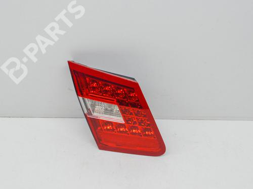 Used Third brake light Third brake light MERCEDES-BENZ E-CLASS (W212) E 250 CDI / BlueTEC (212.003, 212.004) (204 hp) 7267432 7267432