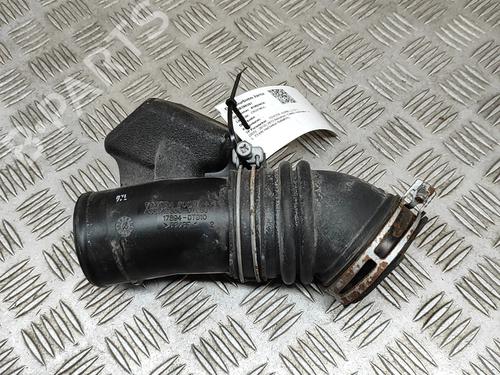 Used Pipe Pipe TOYOTA AURIS (_E18_) 1.8 Hybrid (ZWE186_, ZWE186R) (136 hp) 23561705 23561705