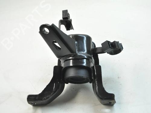 Engine mount TOYOTA AURIS (_E18_) 1.8 Hybrid (ZWE186_, ZWE186R) | BP30266740M89