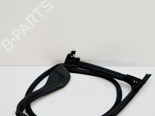 Rubber door seal TESLA MODEL S (5YJS) 90D AWD | BP14639480C142 