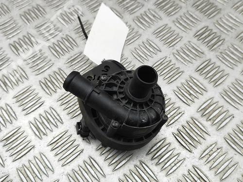 ekstra-vandpumpe-vw-multivan-t7-stm-stn-2021-33972124 main image