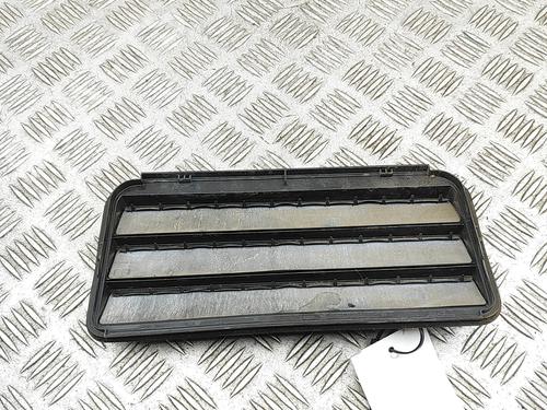 grille-tesla-model-3-5yj3-2017-33392332 main image