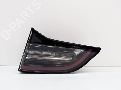 Used Right tailgate light Right tailgate light TESLA MODEL Y (5YJY) EV Performance All-wheel Drive (462 hp) 27752663 27752663