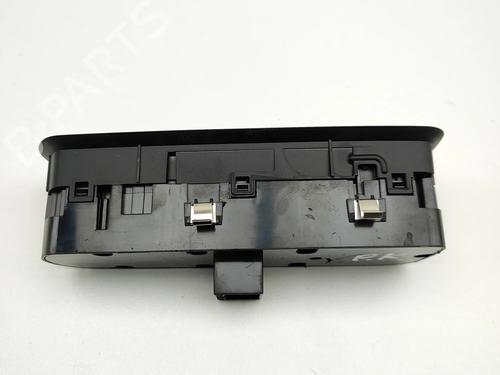 Left front window switch PORSCHE MACAN (95B) 3.0 S | BP38018819I27  - Image 5