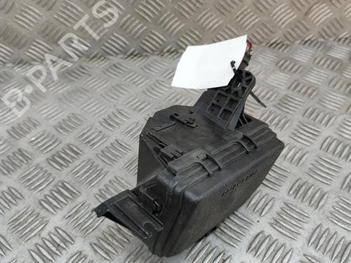 Used Fuse box TOYOTA YARIS (_P13_) 1.3 (NSP130_, NSP130) (95 hp) 26022689