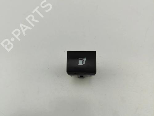 switch-nissan-leaf-ze1-2017-33371643 main image