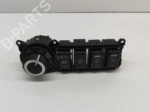 Used Switch NISSAN NAVARA NP300 (D40) 2.5 dCi 4WD (D40TT, D40T, D40M, D40BB) (190 hp) 21809522