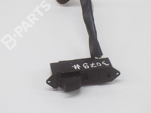 Used Right front window switch Right front window switch MITSUBISHI OUTLANDER I (CU_W) 2.0 4WD (CU2W) (136 hp) 7698659 7698659