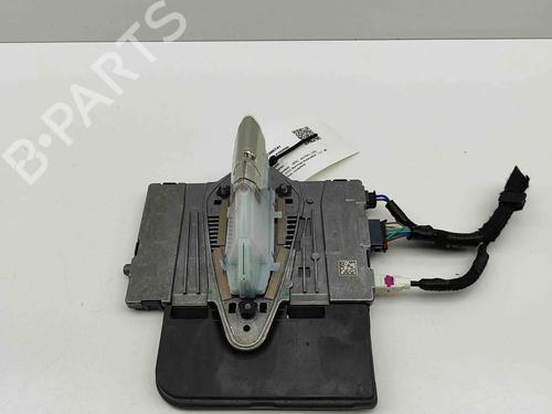 Used Antenna/Base Antenna/Base OPEL ASTRA L (OV5) 1.2 (FPHNSL, FPHNSR) (131 hp) 33374722 33374722