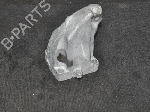 Used Engine mount Engine mount MERCEDES-BENZ E-CLASS (W212) E 350 CDI (212.025) (231 hp) 14655485 14655485