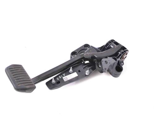 Used Break pedal LAND ROVER DISCOVERY SPORT (L550) 2.0 D 4x4 (180 hp) 30212764