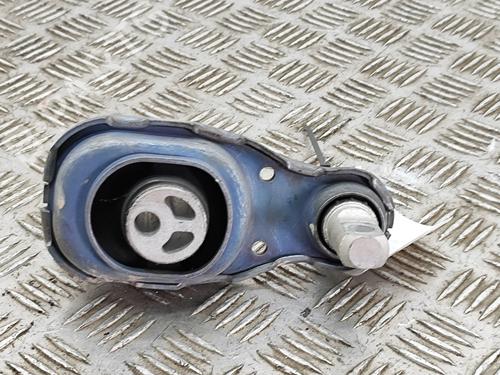 Used Engine mount MERCEDES-BENZ CLA (C118) CLA 180 (118.384) (136 hp) 27775365