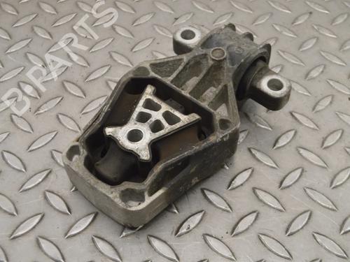 engine-mount-infiniti-q30-2015-33353458 main image