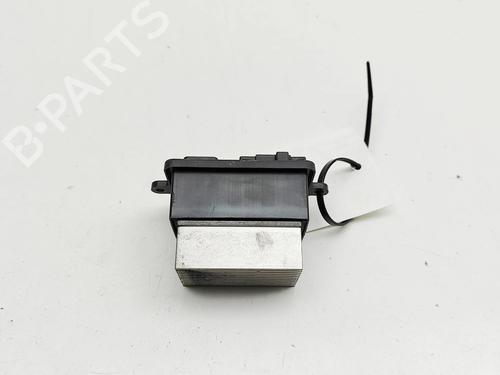 Used Heater resistor IVECO DAILY VI Platform/Chassis 35S21, 35C21, 40C21, 45C21, 50C21, 60C21, 65C21, 70C21 (205 hp) 31903269