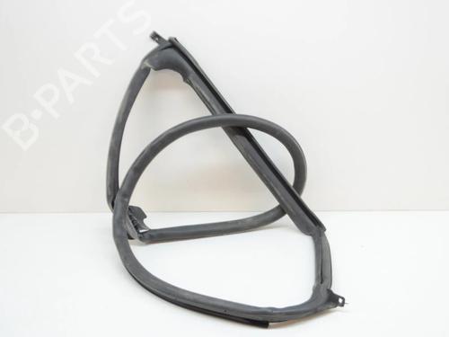 Used Rubber door seal TESLA MODEL S (5YJS) 75 (320 hp) 14619975