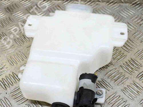 Used Windscreen washer tank MITSUBISHI PAJERO III (V7_W, V6_W) 3.2 Di-D (175 hp) 8625870