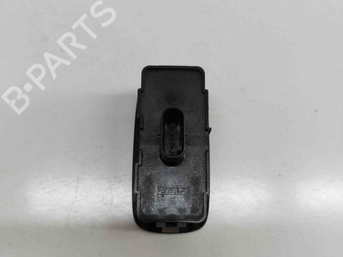 Switch VOLVO V60 II (225) B6 Mild-Hybrid AWD | BP29459337I30 