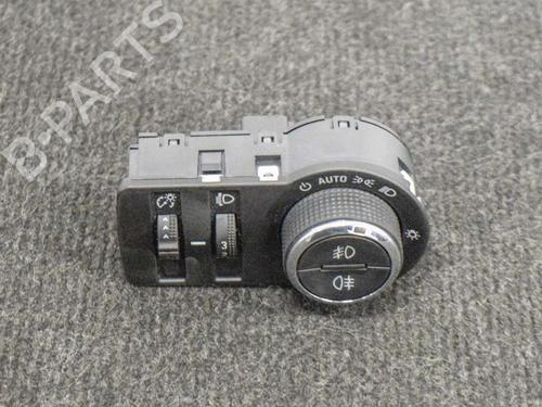 switch-opel-mokka-mokka-x-j13-16-_76-95297440-10026917-2012-6761302 main image