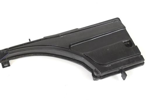 Used Windscreen washer tank Windscreen washer tank MASERATI LEVANTE SUV (M161) 3.0 D Q4 (275 hp) 33341672 33341672