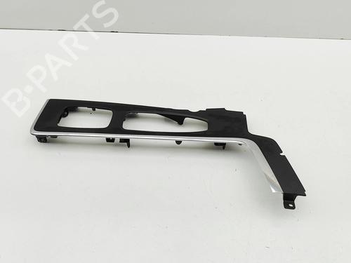 Middle console VOLVO V60 II (225) B6 Mild-Hybrid AWD | BP31217470I22