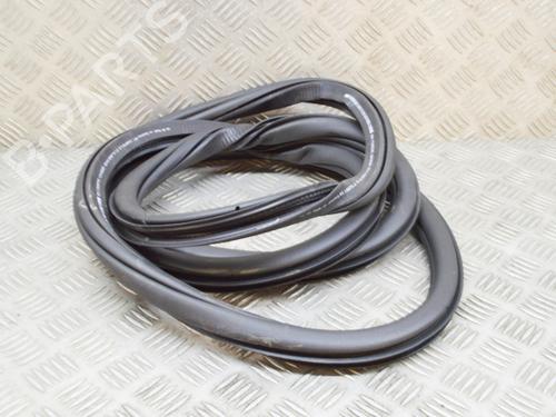 Used Rubber door seal AUDI Q4 E-TRON Sportback (F4N) 40 (204 hp) 27761393
