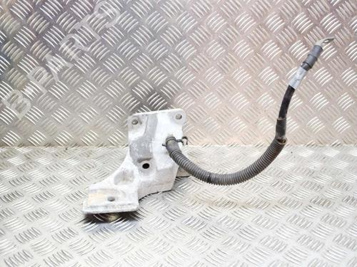 engine-mount-land-rover-discovery-iii-l319-27-td-4x4-ytb500280-301070900-kku500593-4h226037aa-2004-2005-2006-2007-2008-2009-14630805 main image