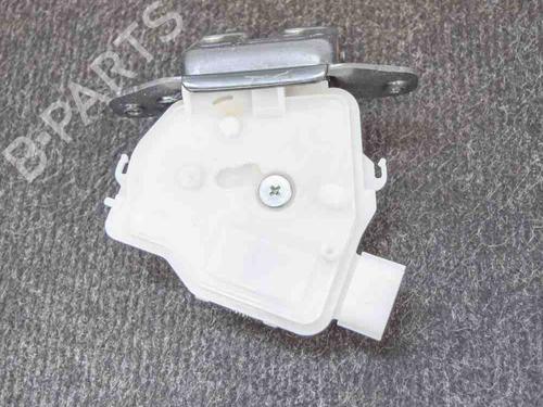 Tailgate lock TOYOTA AURIS Estate (_E18_) 1.4 D-4D (NDE180_) | BP6753831C101 