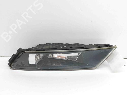 Used Right front fog light SKODA SUPERB III Estate (3V5) 2.0 TDI (150 hp) 29282977