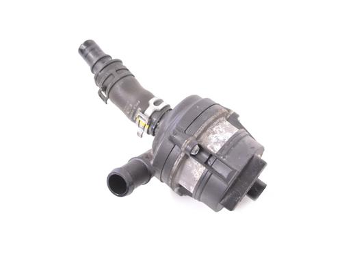 Used Auxiliary water pump Auxiliary water pump LAND ROVER RANGE ROVER SPORT II (L494) 3.0 SDV6 4x4 (306 hp) 33345708 33345708