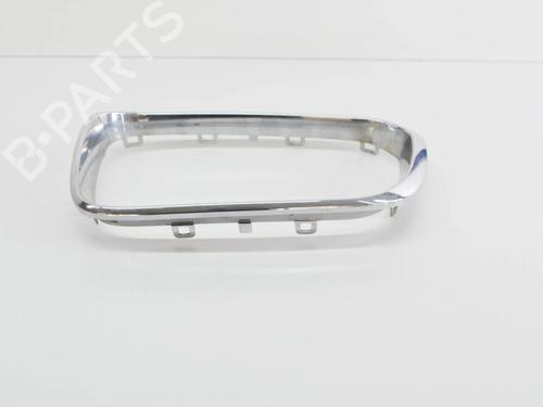 Used Grille Grille BMW 1 (F21) 118 i (136 hp) 12124926 12124926