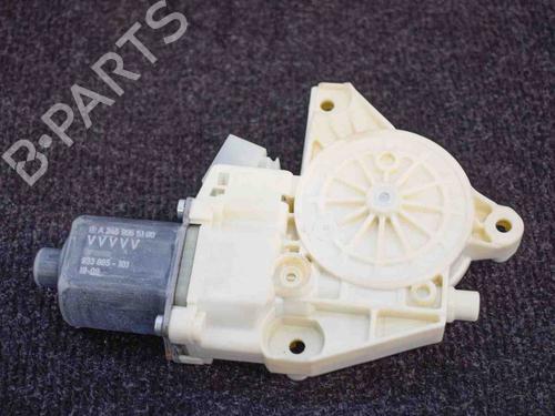 Used Left front window motor MERCEDES-BENZ GLA-CLASS (X156) GLA 200 (156.943) (156 hp) 6748296