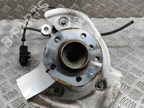 Used Right front steering knuckle BMW i3 (I01) Electric (170 hp) 25219504