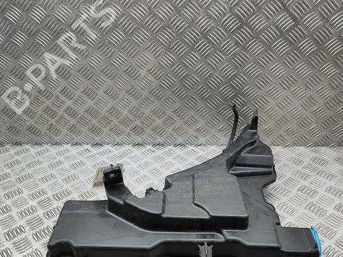 Used Windscreen washer tank Windscreen washer tank 37996284 37996284