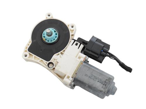 Right front window motor LAND ROVER RANGE ROVER VELAR (L560) 2.0 D180 TD4 4x4 | BP33358033E20 - Image 2