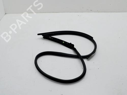 Used Rubber door seal Rubber door seal MASERATI QUATTROPORTE VI 3.8 GT S (530 hp) 36043039 36043039