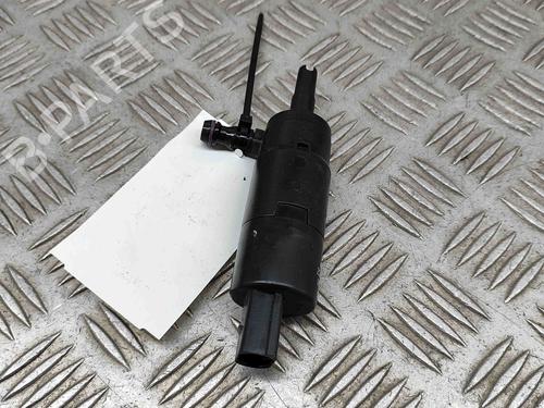 Used Headlight washer VW TOUAREG (7P5, 7P6) 3.0 V6 TDI (262 hp) 17767939