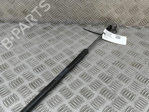Used Hood lift support VOLVO XC60 II (246) B5 Mild-Hybrid (250 hp) 27790757