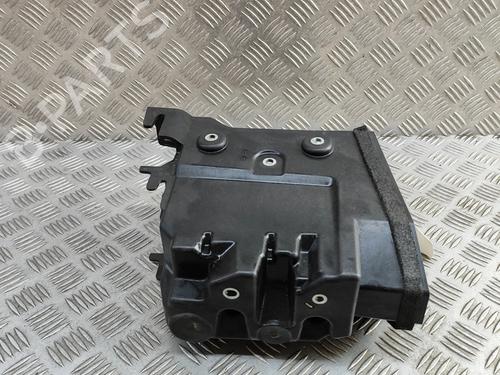 sttte-volvo-v60-ii-225-2018-27795529 main image