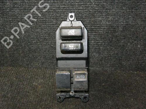 Used Right front window switch TOYOTA YARIS (_P9_) 1.4 D-4D (NLP90_, NLP90R) (90 hp) 6720960