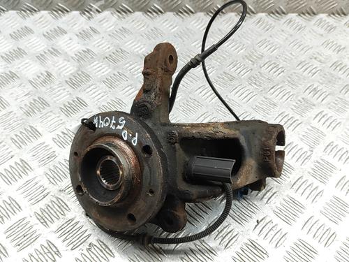 Used Right front steering knuckle CITROËN C4 CACTUS 1.6 BlueHDi 100 (99 hp) 29975296
