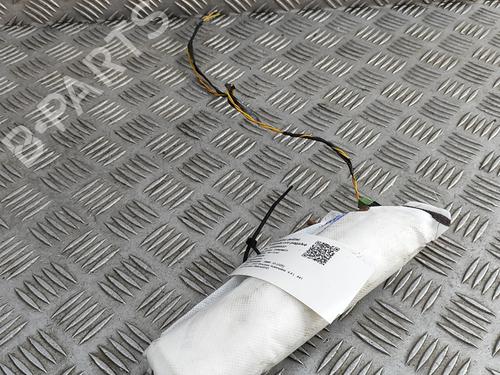 Used Right seat airbag BMW X5 (G05, F95) M (600 hp) 27569896