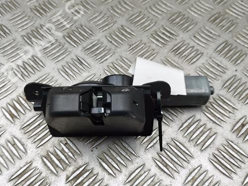 Używane Zamek klapy tylnej / bagażnika JEEP COMPASS (MP, M6, MV, M7) 1.3 HYBRID 4X4 (190 hp) 30544552